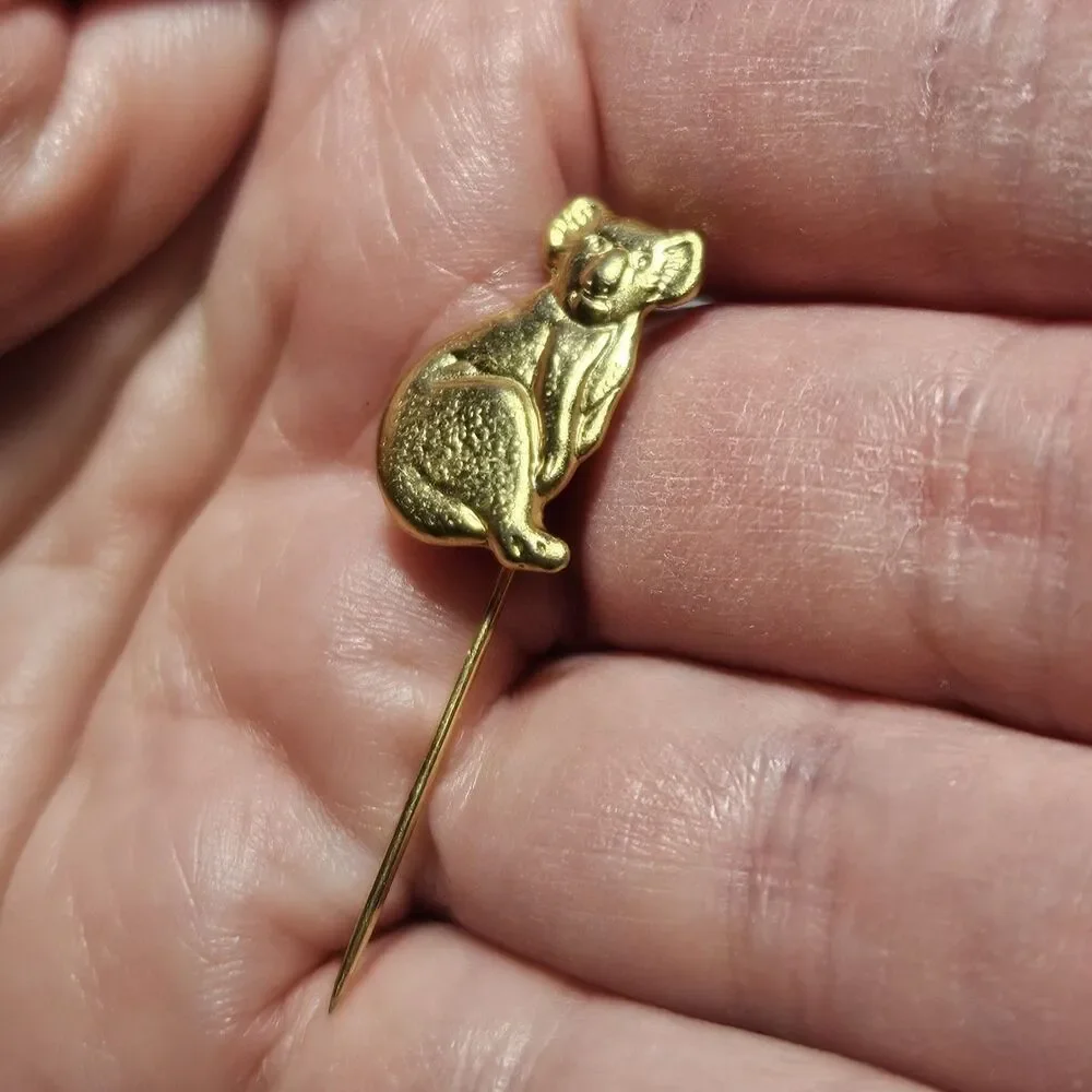Vtg 1970's Stamped Swann & Hudson Koala Bear Gold Tone Tiny Stick Pin Australia